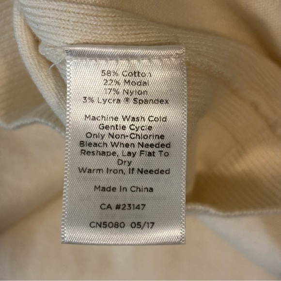 Talbots Ivory Lightweight Knit Turtleneck, Size Medium - Picture 9 of 9